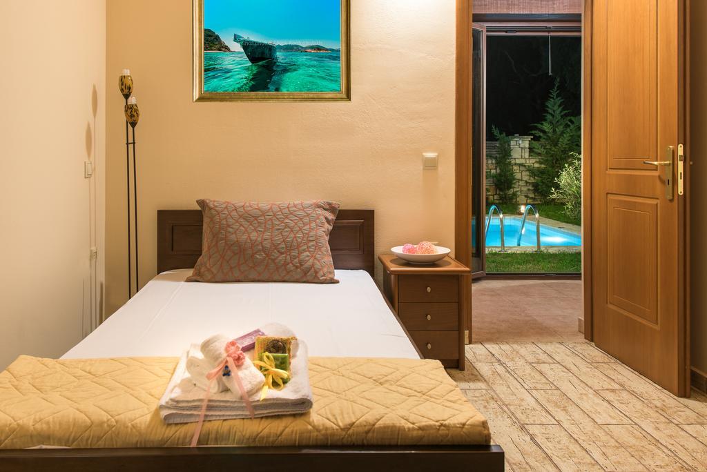 Astarte Villas - Kyveli Luxurious Private Villa Gaitani Номер фото